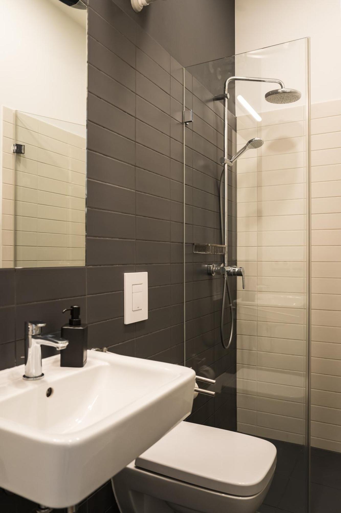Homaris Apartments Schlueterstrasse Берлин Екстериор снимка