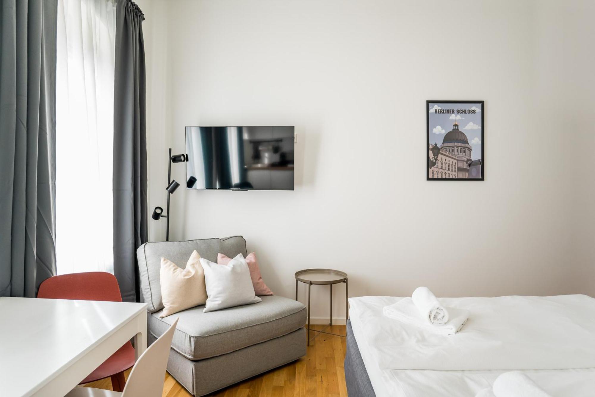 Homaris Apartments Schlueterstrasse Берлин Екстериор снимка