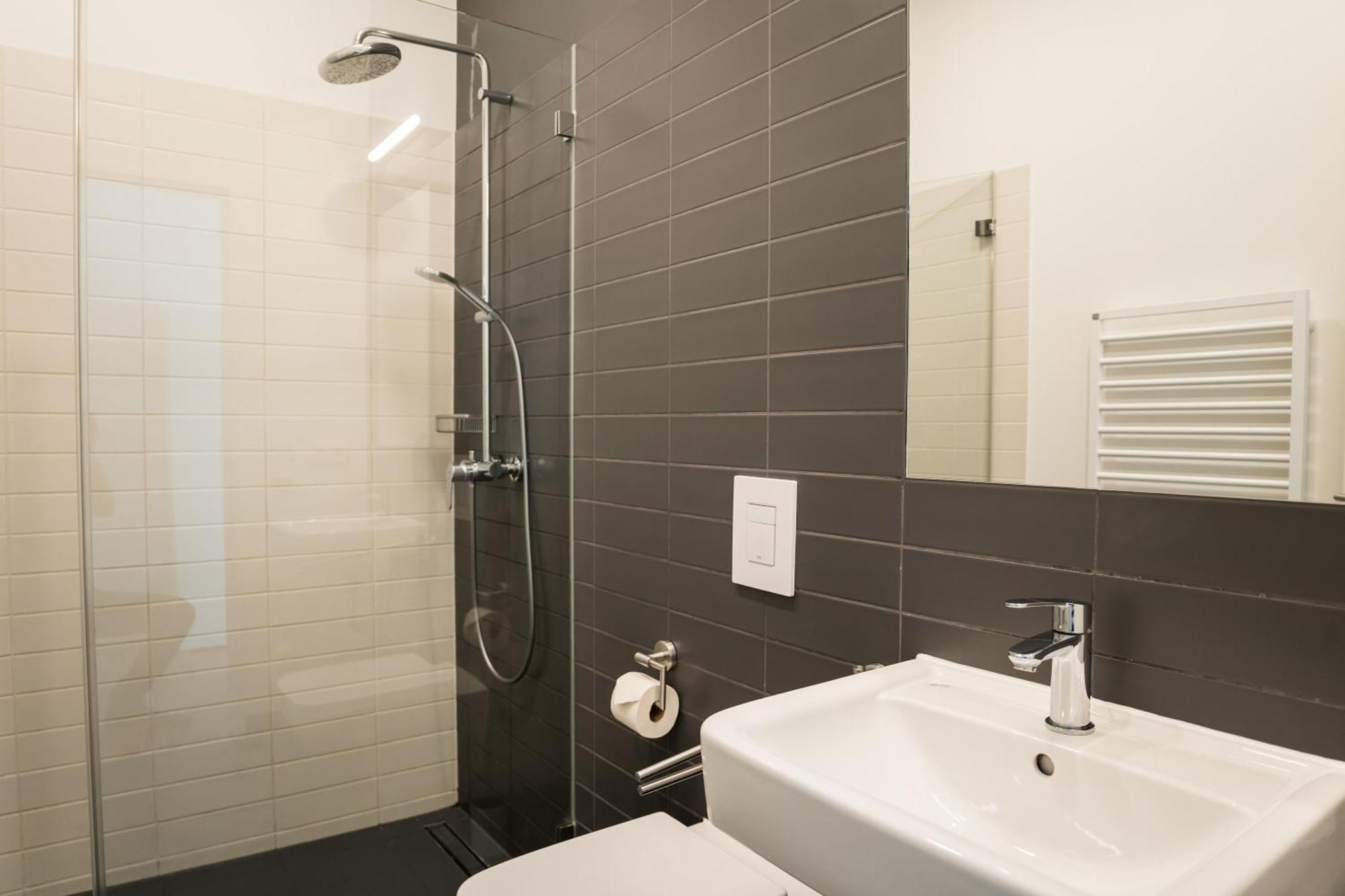 Homaris Apartments Schlueterstrasse Берлин Екстериор снимка