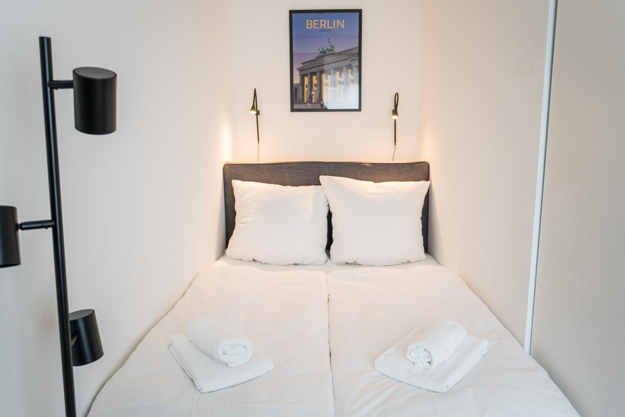 Homaris Apartments Schlueterstrasse Берлин Екстериор снимка