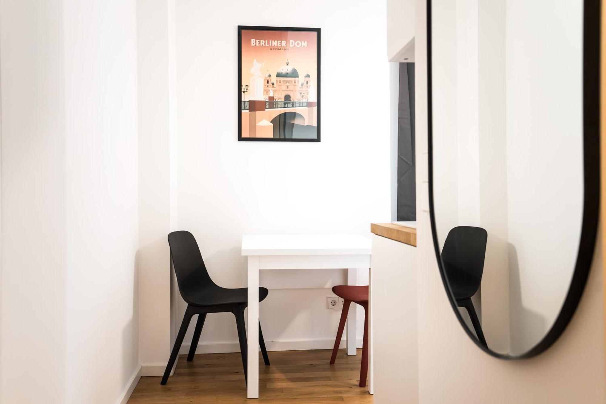 Homaris Apartments Schlueterstrasse Берлин Екстериор снимка