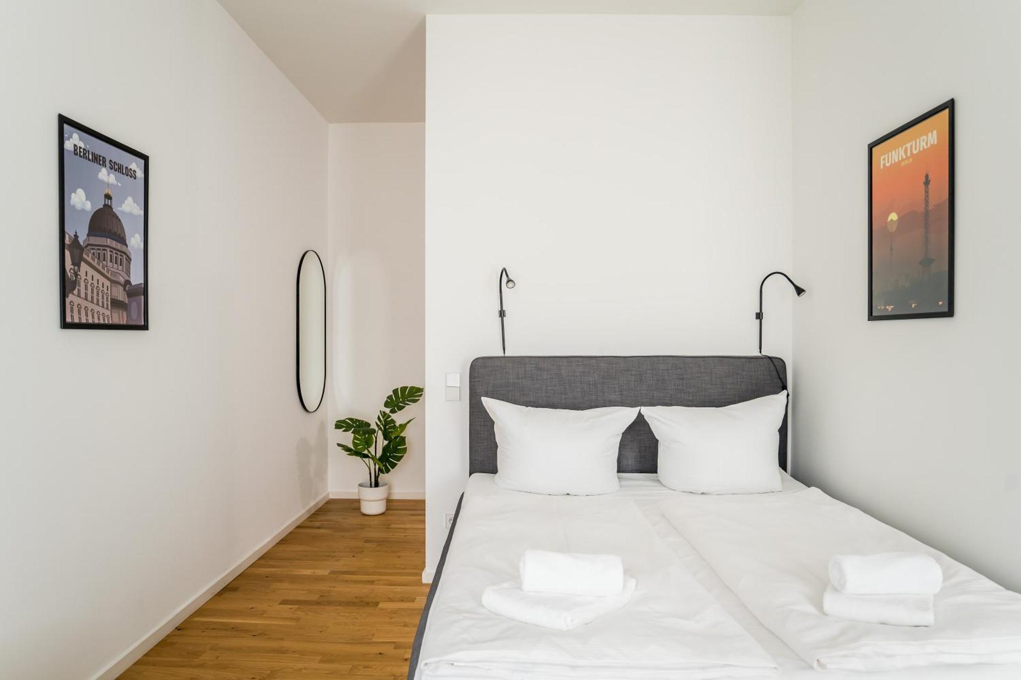 Homaris Apartments Schlueterstrasse Берлин Екстериор снимка