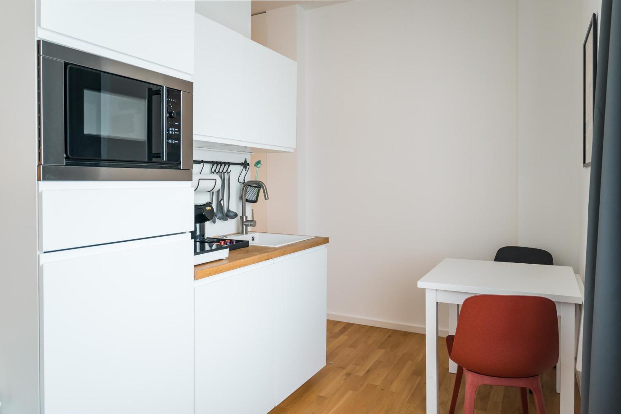 Homaris Apartments Schlueterstrasse Берлин Екстериор снимка