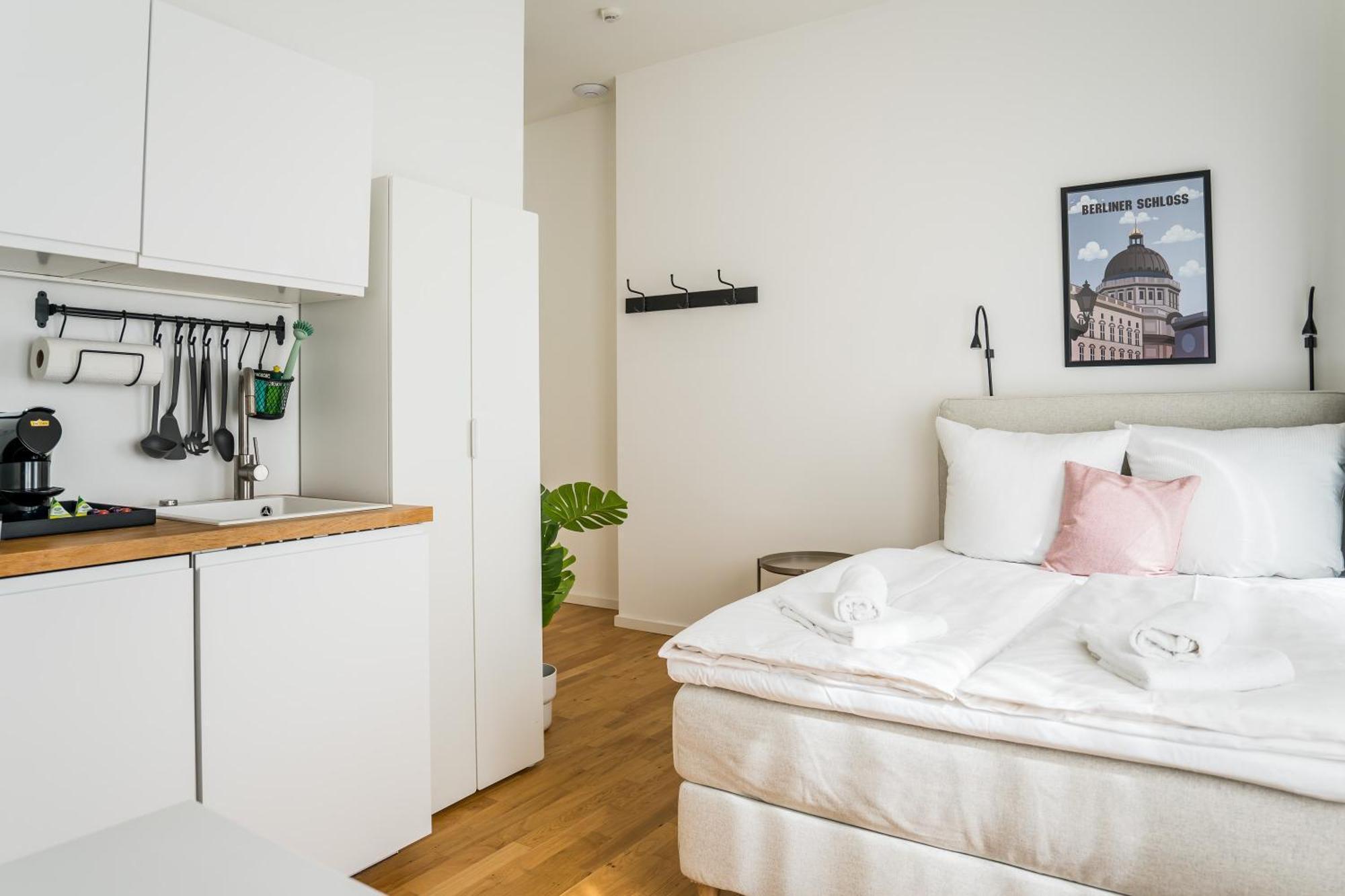 Homaris Apartments Schlueterstrasse Берлин Екстериор снимка