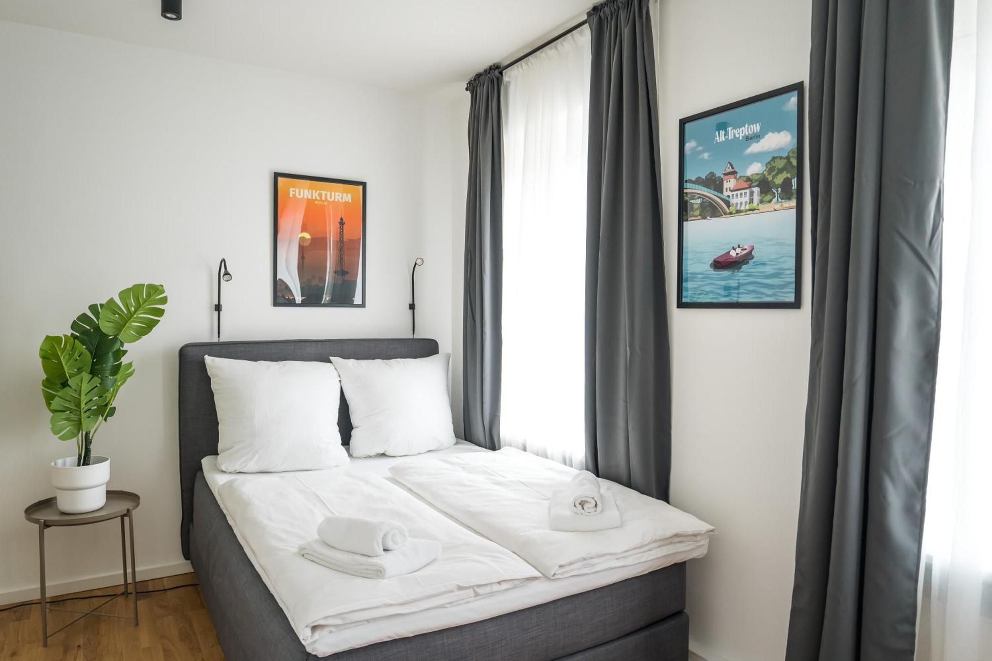 Homaris Apartments Schlueterstrasse Берлин Екстериор снимка